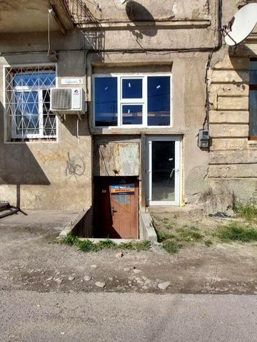 Підвалля вул., 5