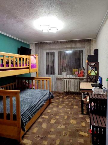 Продам двокімнатну квартиру