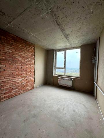 Льонокомбінатівська, 4