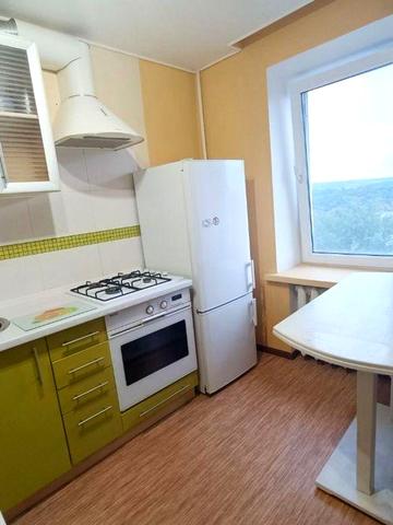 Здам 1 кв мікрорайон Жовтневий без комісії, газ