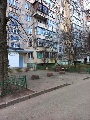 Василия Липковского  15 ,  3- к.. чешка  72.4 м.  89800 у.е  без  %