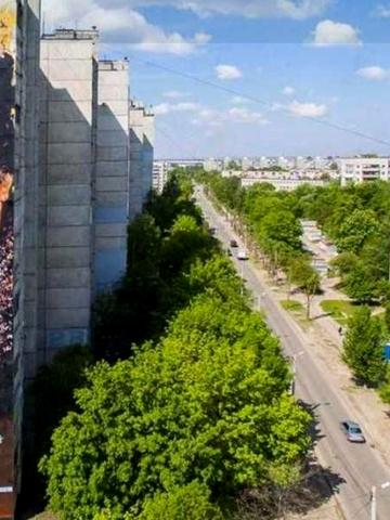 Садовий проїзд, 18