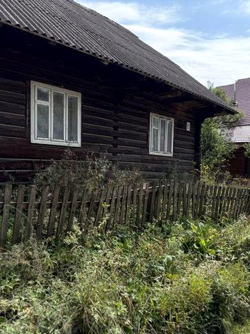 Продається будинок та 10 соток у с. Верхній Студений у карпатах