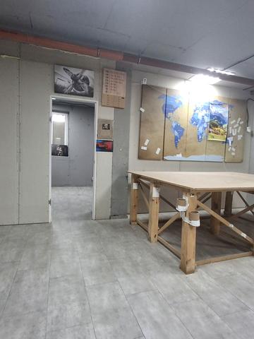 Західна вул., 14