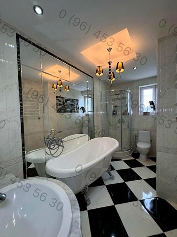 Пасічна вул., 33