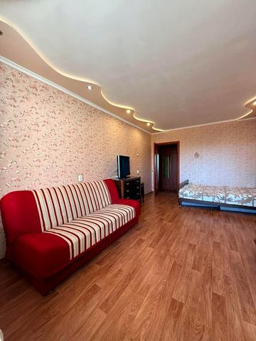 Колодязна вул., 35