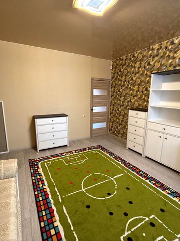 Державності вул., 21