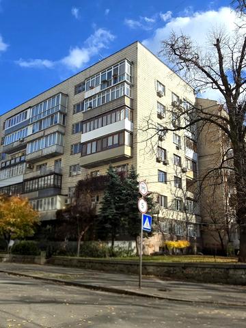 Шовковична вул., 29