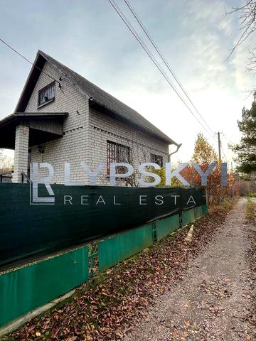 Дача в тихому місці в садовому товаристві