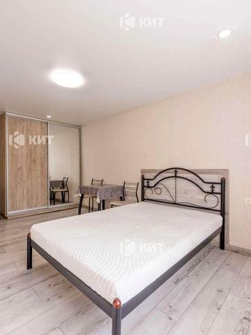 23 Серпня вул., 4