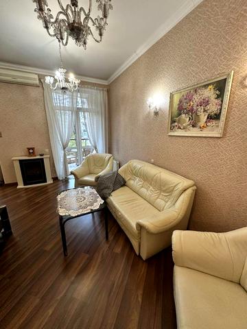 Лютеранська вул., 10-А