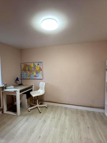 Підвітряна вул., 72