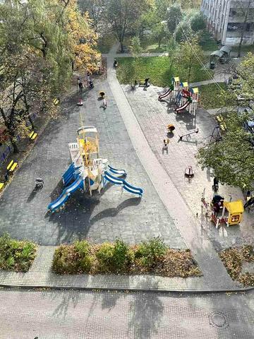 Теофіла Окуневського вул., 1