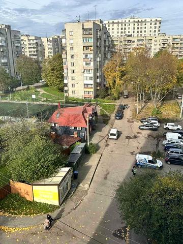 Теофіла Окуневського вул., 1