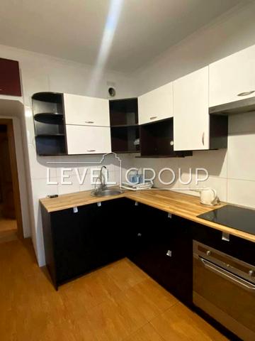 Печерська вул., 2