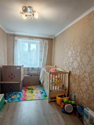 Трёх комнатная квартира Жилпоселок