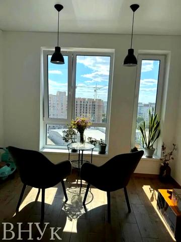 Заньковецької вул., 1