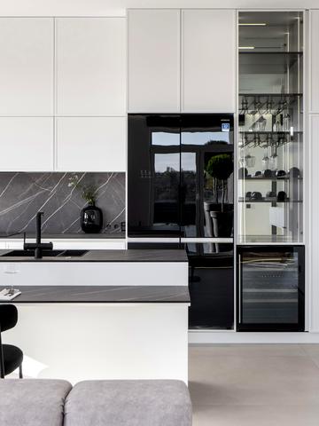 Університетська вул., 17-А