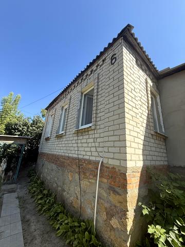 Державіна вул., 6