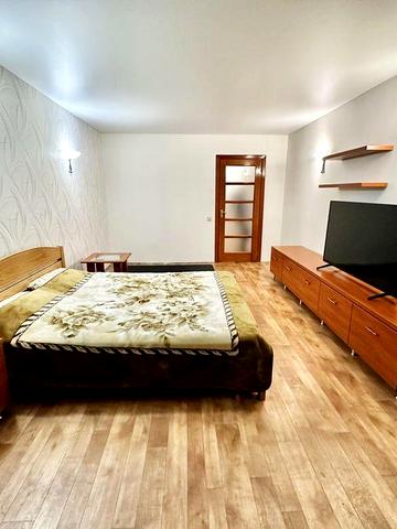 Купівля-продаж 1но кімнатної квартири Київ вулиця Сосницька,21