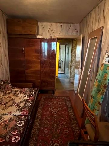 Новозаводська вул., 4