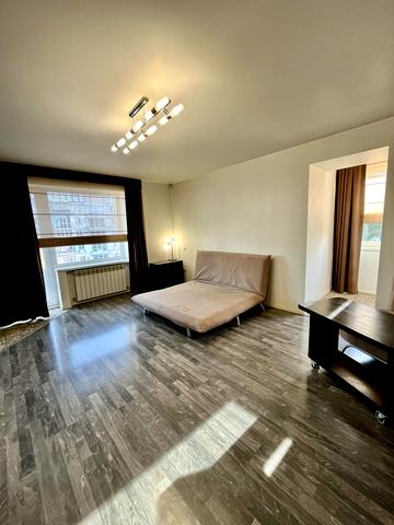 Квартальна вулиц вул. (Гладкова), 16