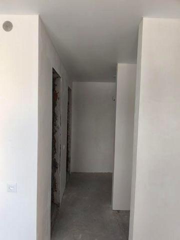 Продам простору 2-кімнатну квартиру в центрі Овруча