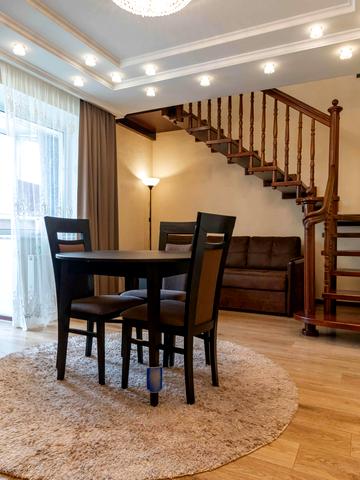 Буковинська вул., 3