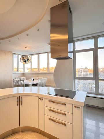 Андрія Верхогляда вул. (Михайла Драгомирова), 5