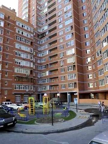 Сдам 1-к квартиру (евродвушку) Ревуцкого 9, от хозяина без комиссии!