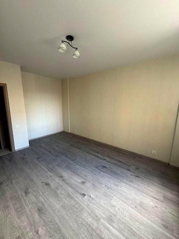 Європейська вул., 19