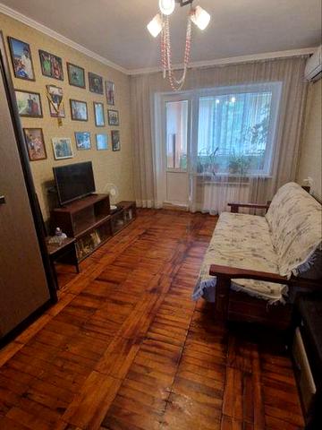 3 ком. кваритра 72 кв.м в Шевченковском районе, 3/9