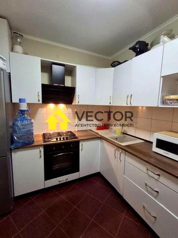 Боровіковського бульв., 3