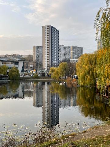 Голосіївський просп. (40-річчя Жовтня), 76