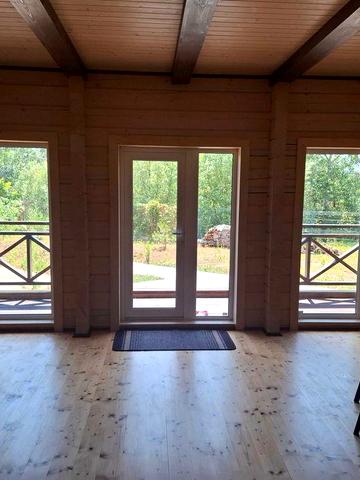 Продам деревяний будинок на березі річки Турунчук