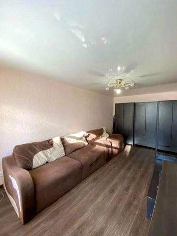 Сдам 1кв н дома,6000грн