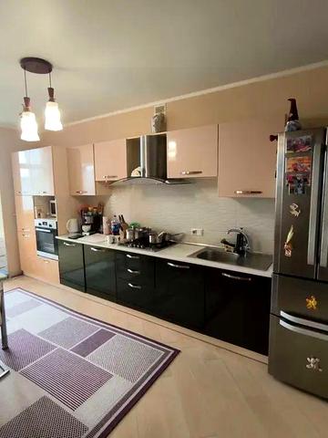 Панаса Мирного вул., 37/3