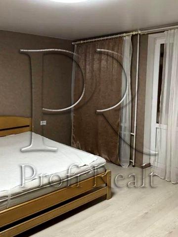 Амвросія Бучми бульв., 6-В