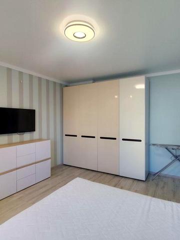 Продам видову, 3-х кімнатну квартиру р-н Митниця