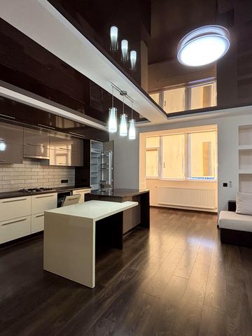 Південний бульв., 23