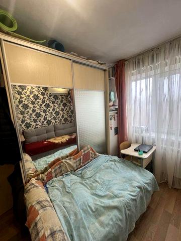 Продам 2-х комнатную гостинку ХТЗ с ремонтом и санузлом