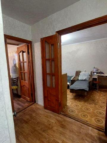 Продам 2-кімнатну квартиру. Вул.Стависька,33.