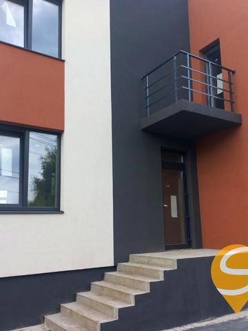 Броварського, 4