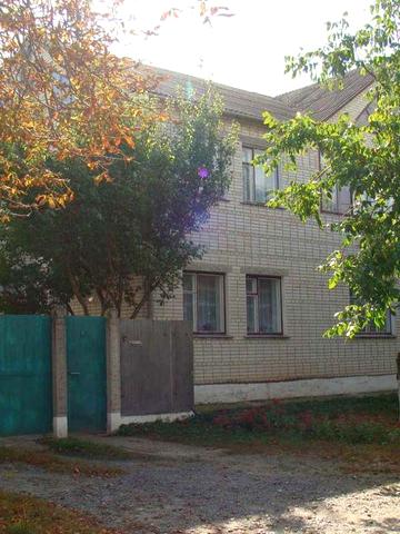 Двоповерховий будинок у Білопіллі Сумська Обл.