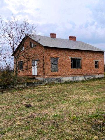 незавершений будинок та земельна ділянка 25 сот., с. Старий Добротвір