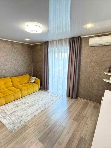 Милорадович Єлизавети вул., 45