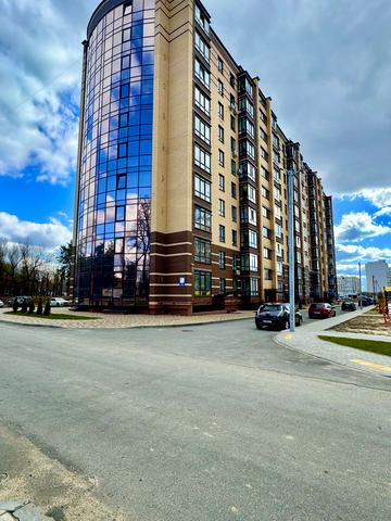 Любецька вул., 106