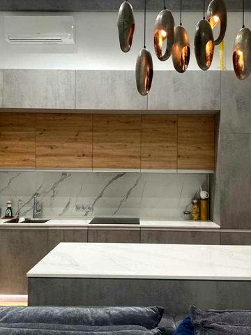 Переяславська вул., 23