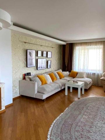 Володимира Івасюка просп. (Героїв Сталінграду), 14-Г