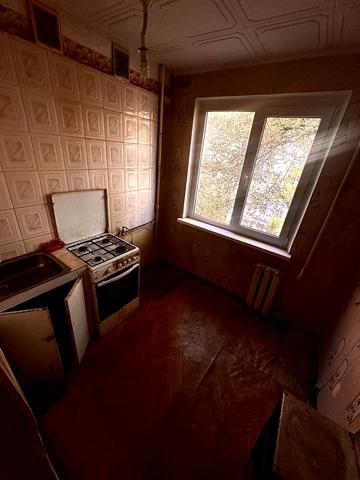 Небесної Сотні просп. (Маршала Жукова), 37